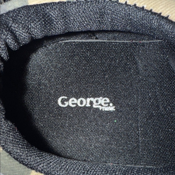 George Kids Sneakers Black and Camouflage Size 11 - Picture 4 of 7